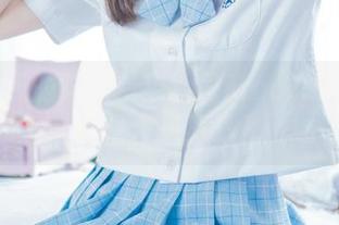 想要夏天的味道?猫君君MaoJun泳池写真等你来下载!