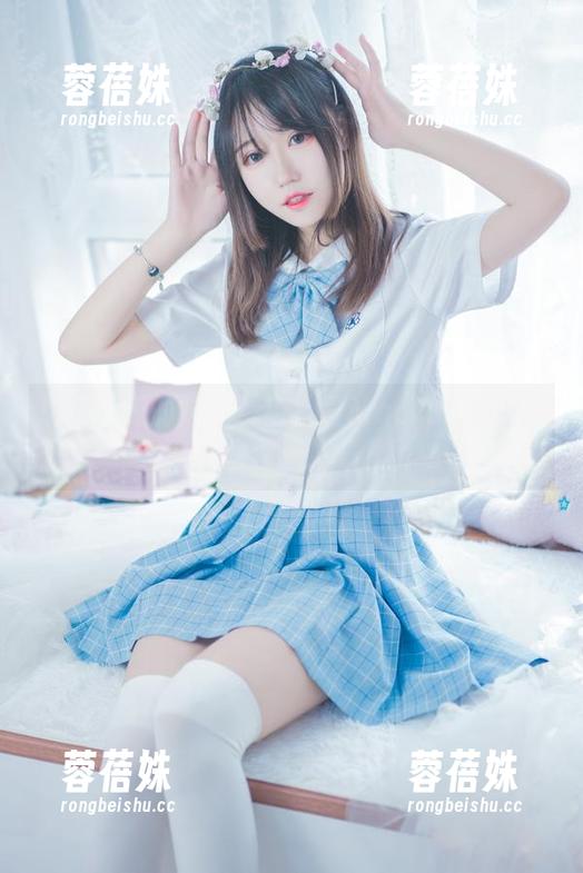 想要夏天的味道？猫君君MaoJun泳池写真等你来下载！
