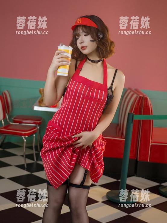 看玉汇yuuhui如何将夜班族的平凡转变为全套的绝美瞬间
