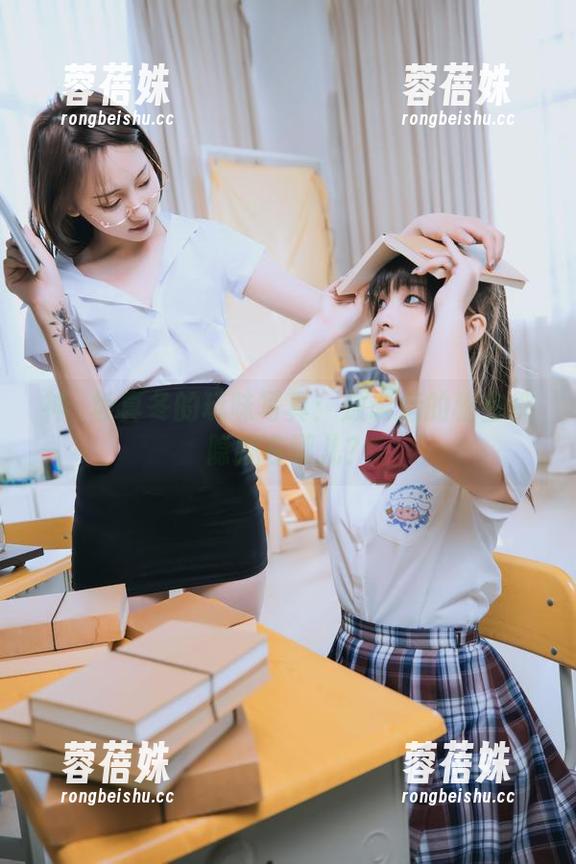 神楽坂真冬的玩味写真：放课后的秘密都隐藏在哪儿？