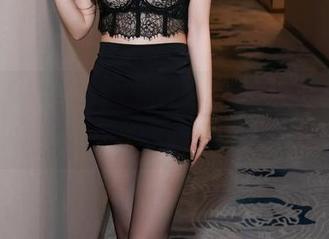 秀人网 – 在FoxYini孟狐狸的少女宇宙，库里藏着你的偶像资源