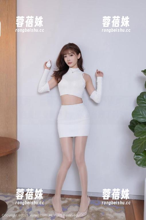秀人网 - 脑洞大开的Jennifer小若，粉色美图免费奉上，你准备好了吗？