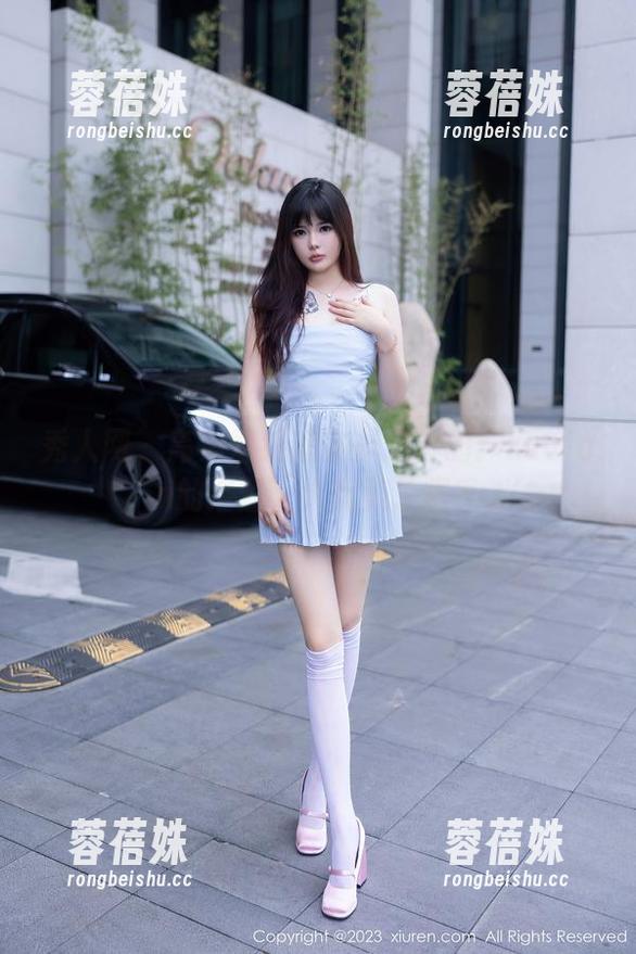 秀人网 - 高清壁纸就该是这样的：Luvian的浴缸，太完美了吧？