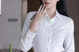 秀人网 – 黑白的她，原图vs照片——伊小七MoMo给你无限想象！
