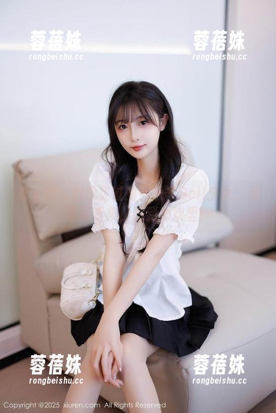 秀人网 - 你没见过的养乐多Doll少女：高清写真集，甜到心坎里！