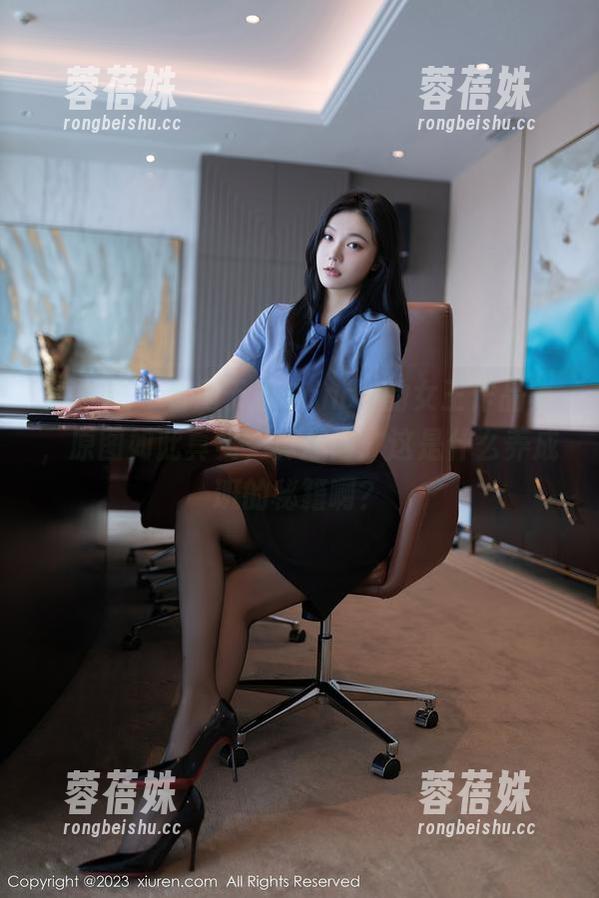 秀人网 - 看周于希Sandy的女王作品集，原图如此真实，真想问：这是什么养成班的秘籍啊？