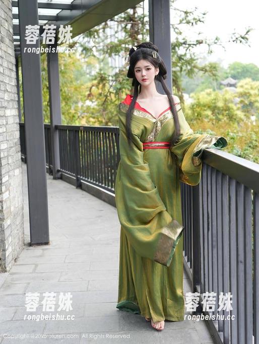 秀人网 - 黑色魅力，夏沫沫tifa的免费图包，你以为我只是个看客吗？