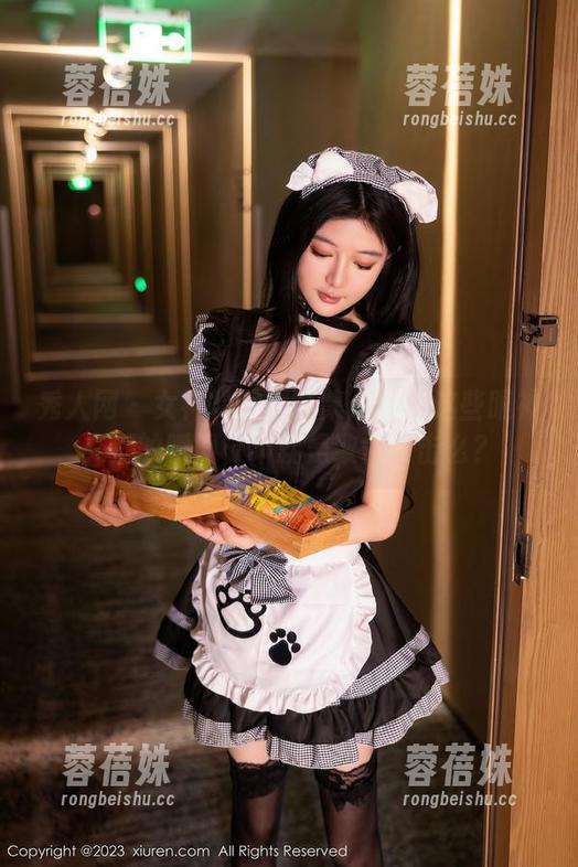 秀人网 - 女神林月月合集：分享这些眼神交汇的瞬间，不就是致命一击么？