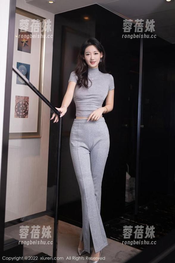秀人网-清妙 秀人网 - 和服中的清妙,原图精选!她的眼神好像在说,快来看我!