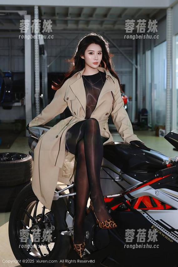 秀人网 - 私拍中的少女心，玥儿玥教你如何轻松搞怪！