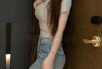 秀人网 – 筱慧妹妹的写真：让你的屏幕忍不住想要‘好好看看’！
