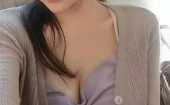 微密圈 – 紫色哒豚豚厨娘版：精选写真集让你感受不一样的美！