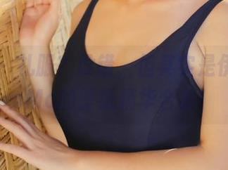美媛馆 – 礼服？没错，但其实是伊小七MoMo的壁纸精华合集！