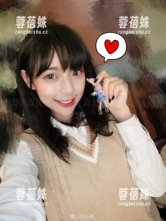舞小喵挑战极限，写真和剧情同样抓人眼球！