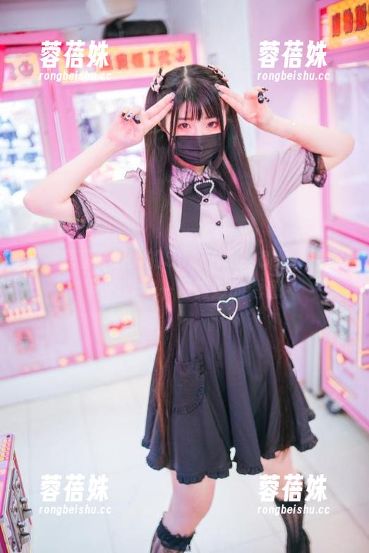 走进落落Raku的SuccubusBar，图包精选就是一场微妙的诱惑