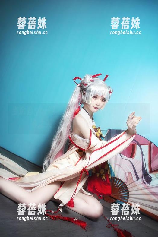 当金鱼yui遇上玉藻前：高清美图中的旗袍之美，简直美得让我心悸！