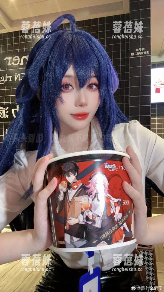 阿九从不咕咕 从头到脚,阿九从不咕咕的每一张喜多川写真都在撩动心弦