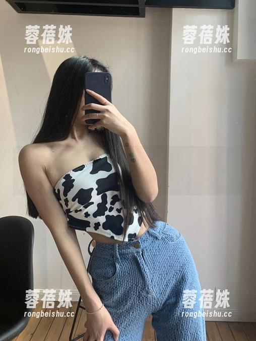 微密圈 - 观看：陈佩奇的修女图包，让我怀疑我是不是该去教堂磕头？！