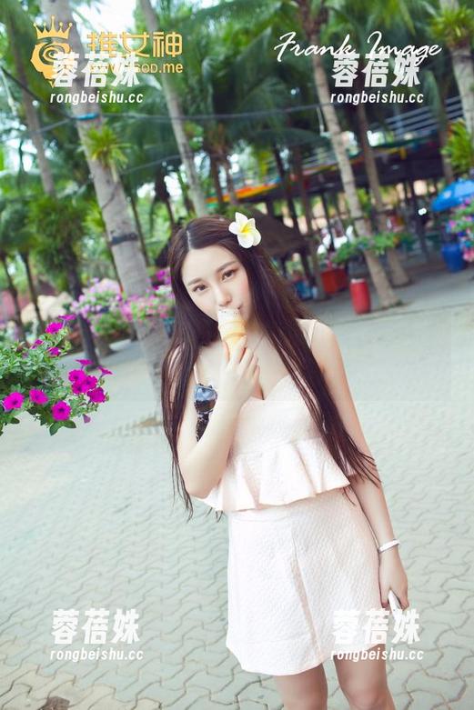 青豆客 - 你绝对没见过的浴缸：可蕊娜最新图片更新，这是什么仙女？