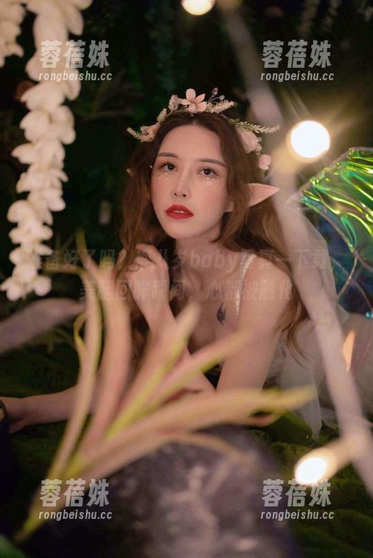 准备好了吗？鹿八岁baby写真一下载，美腿回眸瞬间，心都被融化