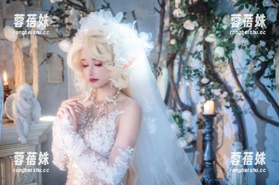 鹿八岁baby：在机械纪元里，分享我的2B写真哲学！