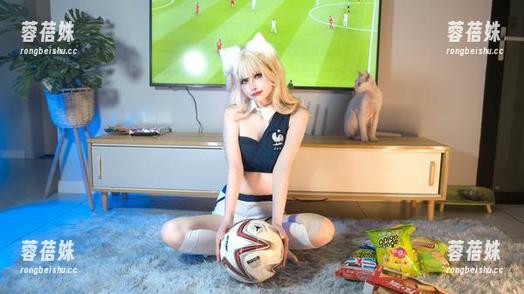 双马尾的鹿八岁baby：她是怎么让cos和写真如此默契的？